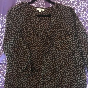 Black mid-sleeve top